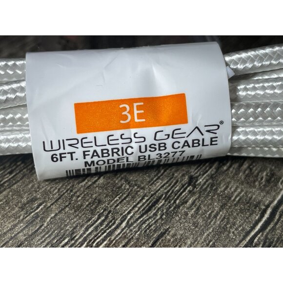 USB-2.0 Type C to Lightning Cable 6' white fabric for iPhone Apple iPad laptop - Picture 5 of 7